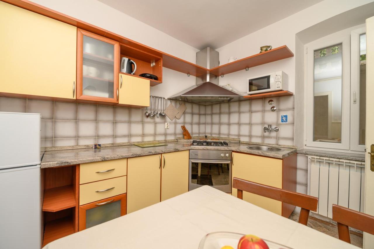 Apartmani Loreta Mali Lošinj Buitenkant foto